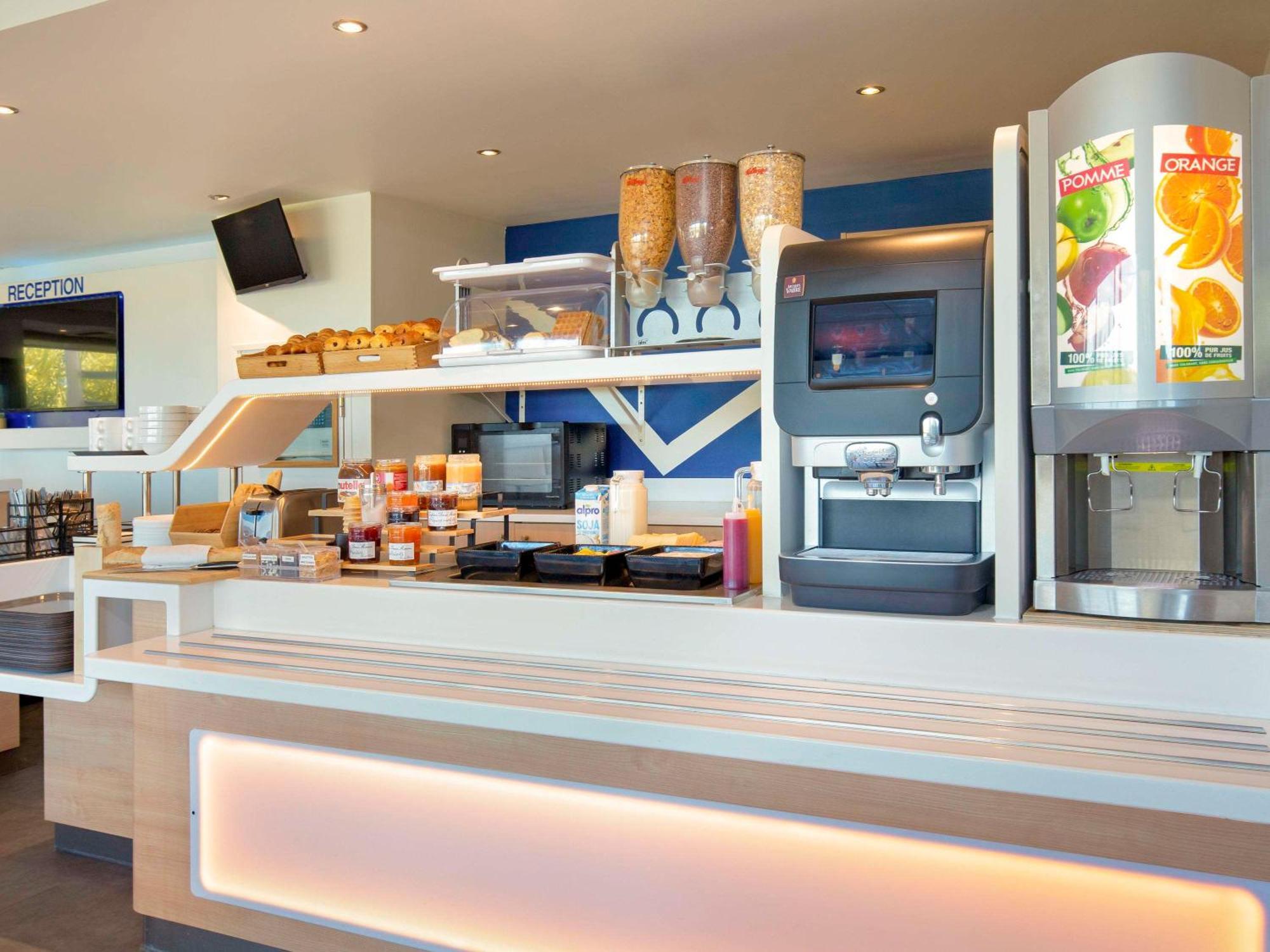 Ibis Budget Saint-Maximin ภายนอก รูปภาพ