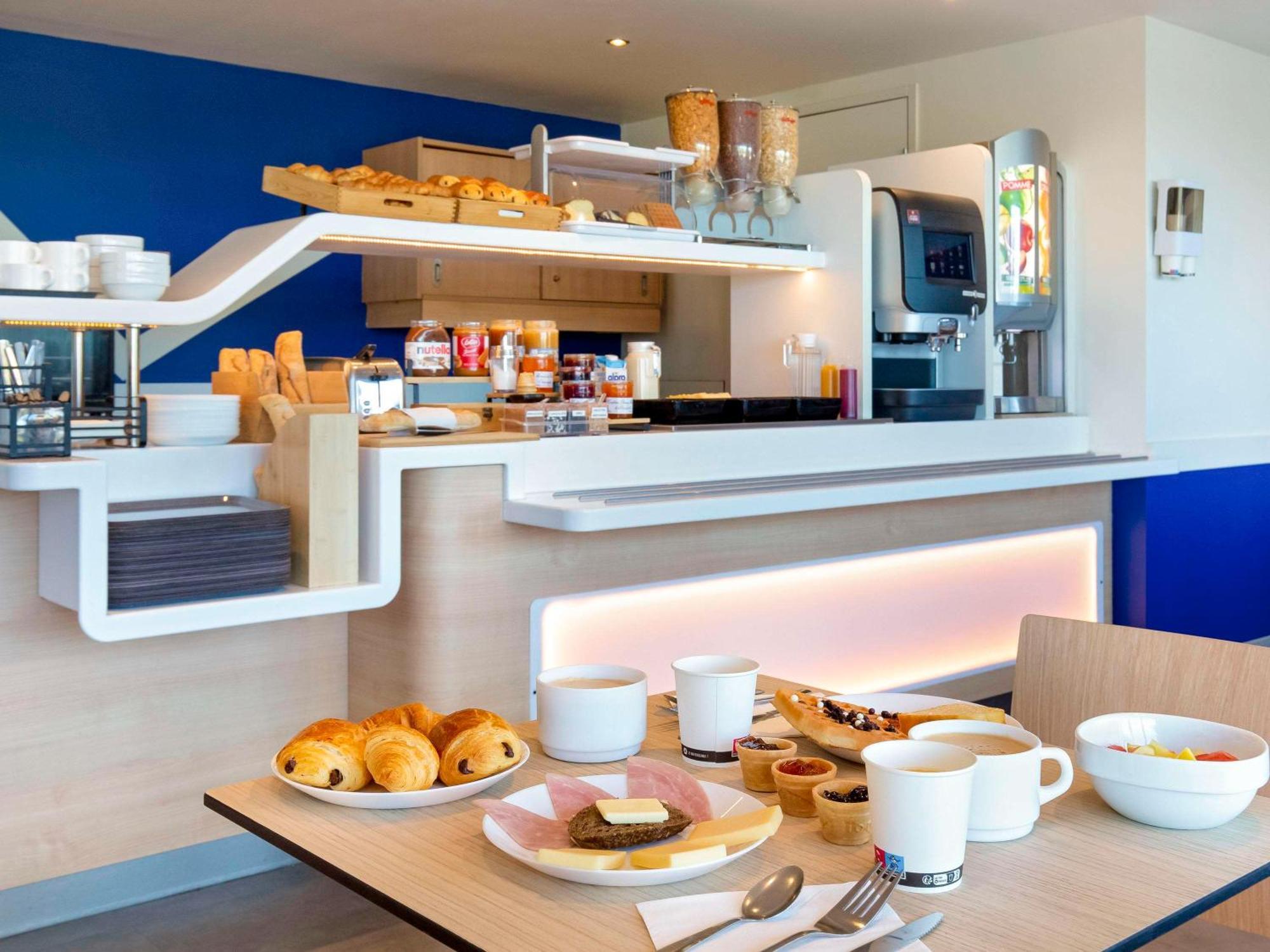 Ibis Budget Saint-Maximin ภายนอก รูปภาพ