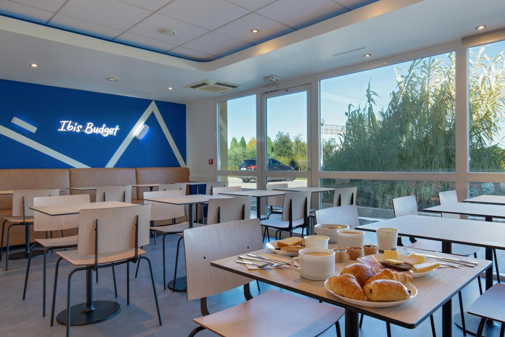 Ibis Budget Saint-Maximin ภายนอก รูปภาพ
