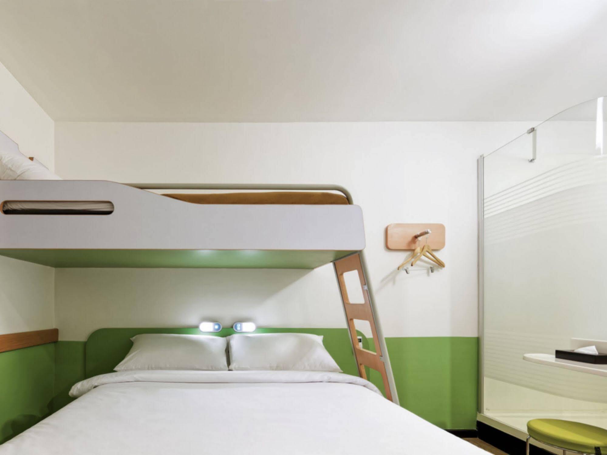 Ibis Budget Saint-Maximin ภายนอก รูปภาพ